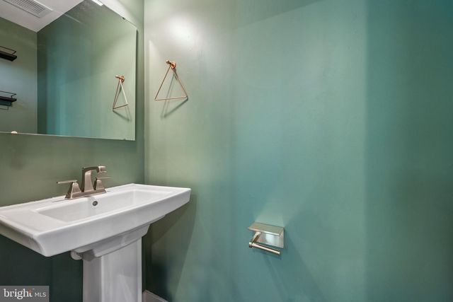 110 NATHAN DR, Cinnaminson, NJ 08077