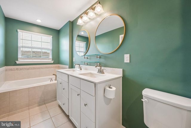 110 NATHAN DR, Cinnaminson, NJ 08077
