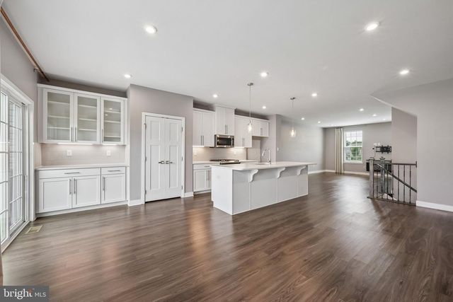 110 NATHAN DR, Cinnaminson, NJ 08077