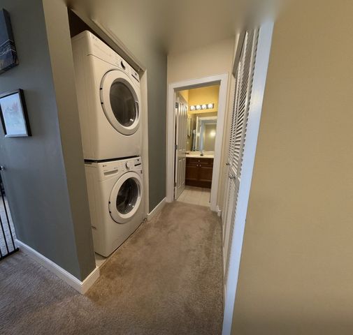 2917 N Claremont Avenue, Chicago, IL 60618