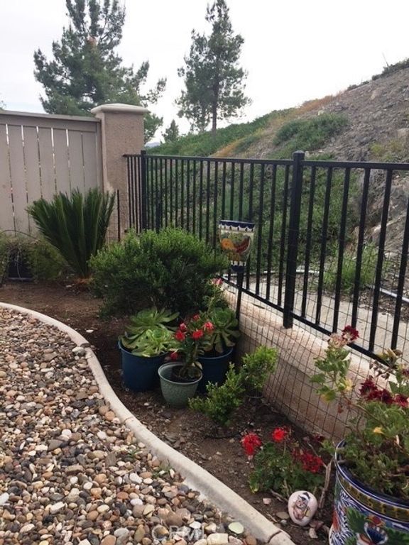 29351 Quaking Aspen Way, Menifee, CA 92584