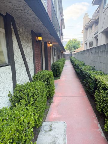 655 Alexander 3, Glendale, CA 91203