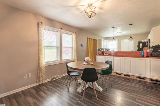 506 Rotterdam Road, Easley, SC 29640
