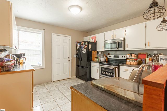 506 Rotterdam Road, Easley, SC 29640