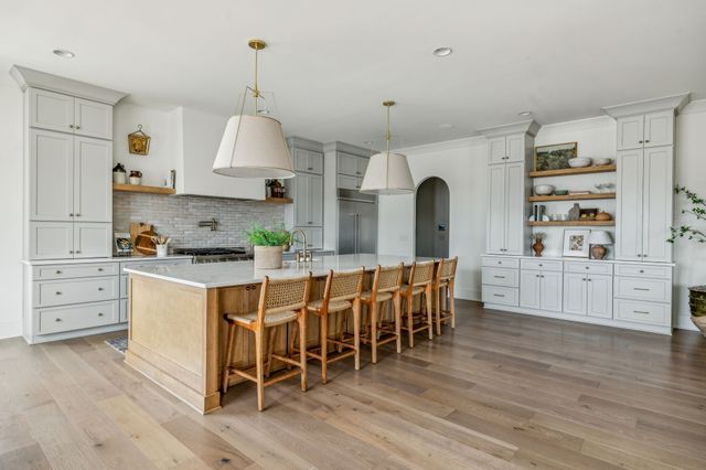 2211 Brakeman Ln, Thompsons Station, TN 37179