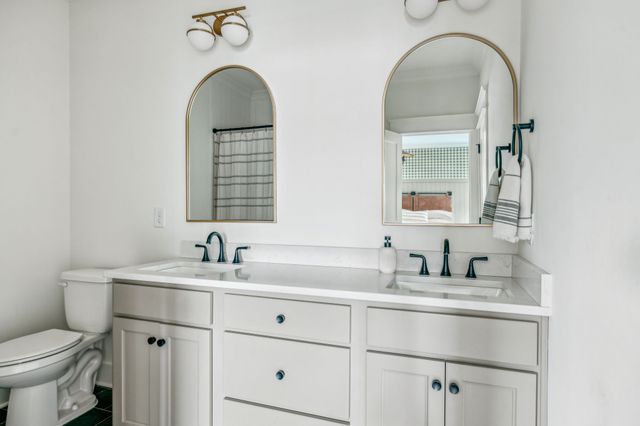 2211 Brakeman Ln, Thompsons Station, TN 37179