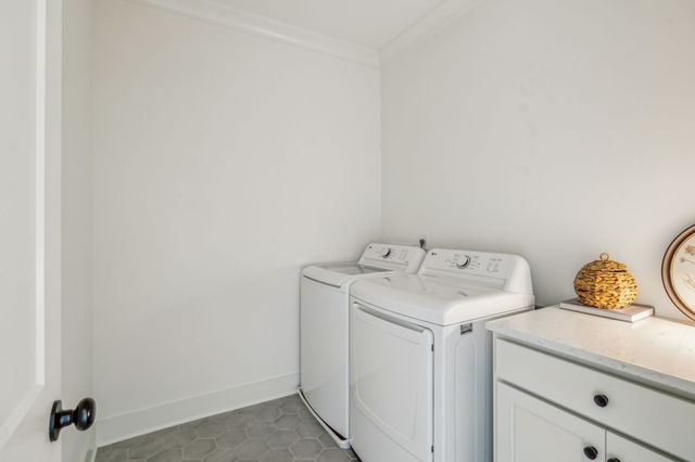 2211 Brakeman Ln, Thompsons Station, TN 37179