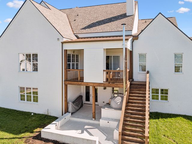 2211 Brakeman Ln, Thompsons Station, TN 37179