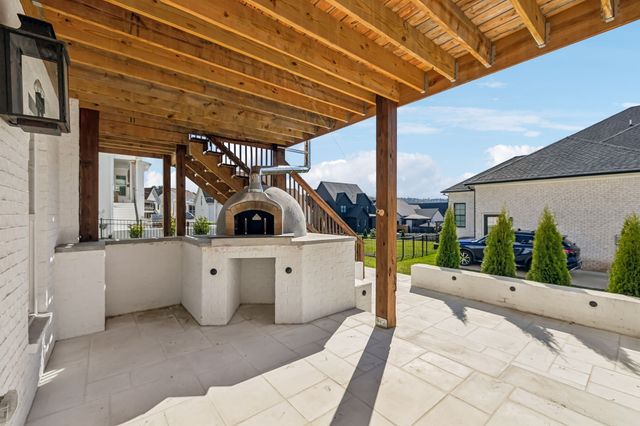 2211 Brakeman Ln, Thompsons Station, TN 37179