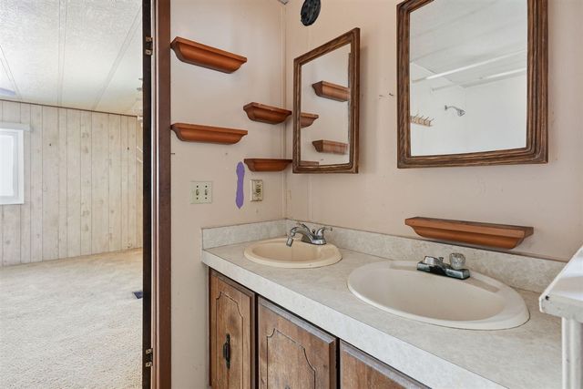 8054 N Gale Road, Otisville, MI 48463