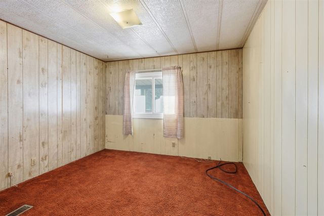 8054 N Gale Road, Otisville, MI 48463