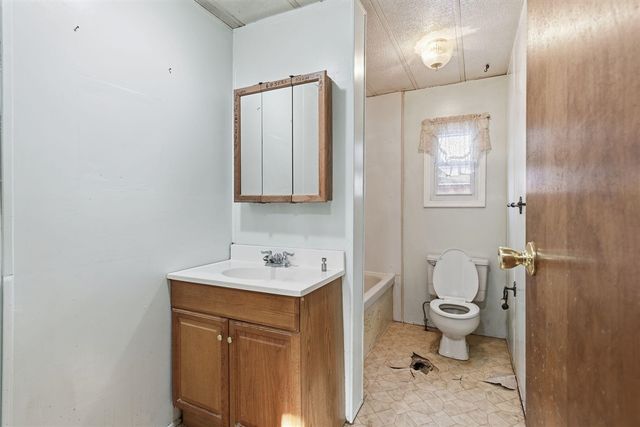 8054 N Gale Road, Otisville, MI 48463