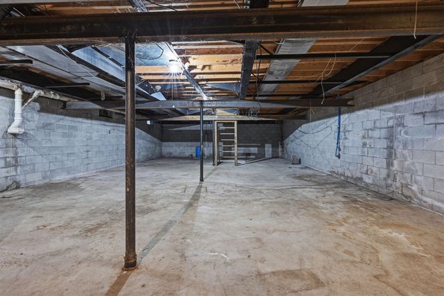 8054 N Gale Road, Otisville, MI 48463