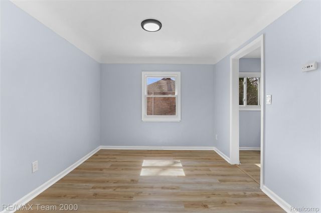 21171 Westhampton Street, Oak Park, MI 48237