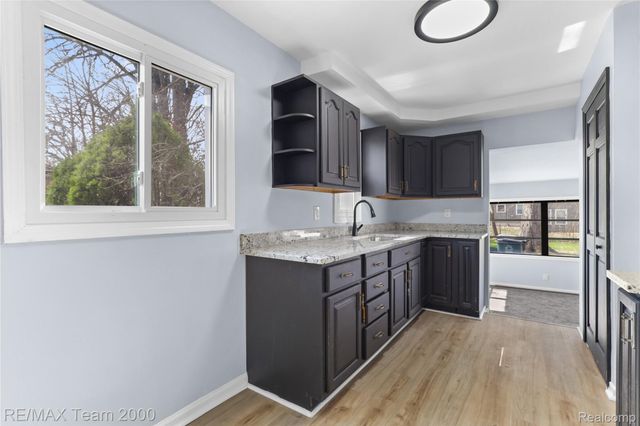 21171 Westhampton Street, Oak Park, MI 48237