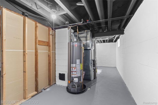 21171 Westhampton Street, Oak Park, MI 48237