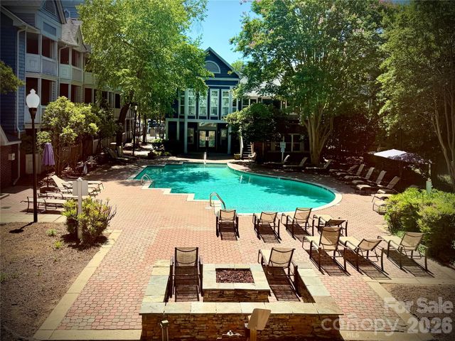 517 N Graham Street, Charlotte, NC 28202