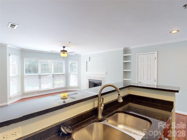 517 N Graham Street, Charlotte, NC 28202