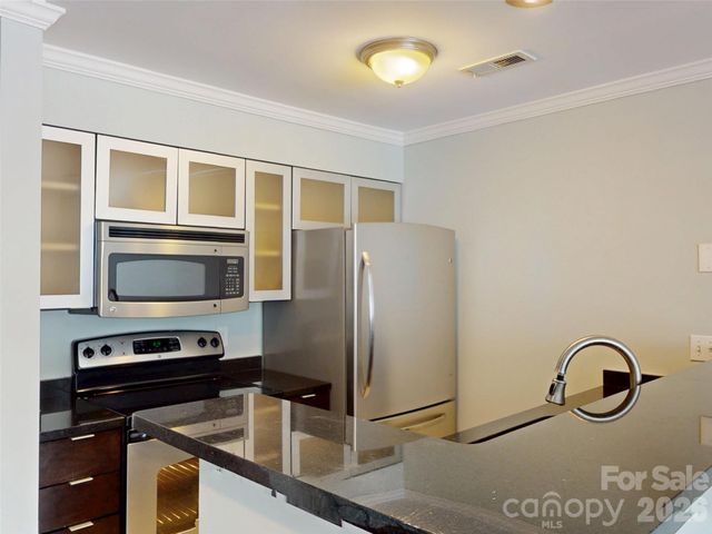 517 N Graham Street, Charlotte, NC 28202