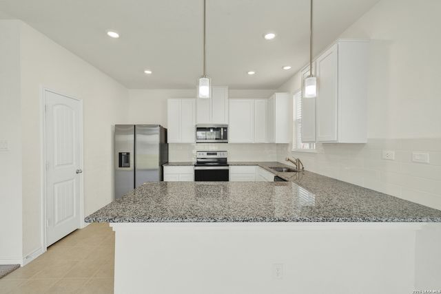 1935 Brandywine, New Braunfels, TX 78130