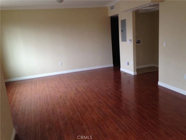 15435 Vanowen, Los Angeles, CA 91406