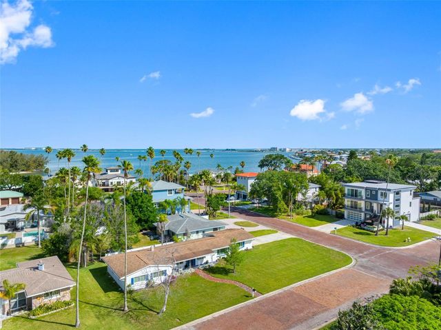 1794 SANTA BARBARA DRIVE, Dunedin, FL 34698