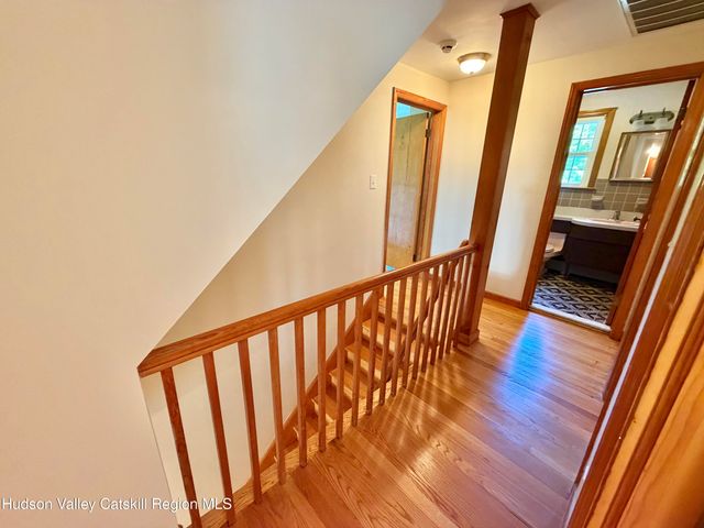 191 N Putt Corners Road, Wallkill, NY 12589