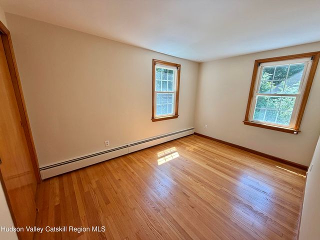 191 N Putt Corners Road, Wallkill, NY 12589