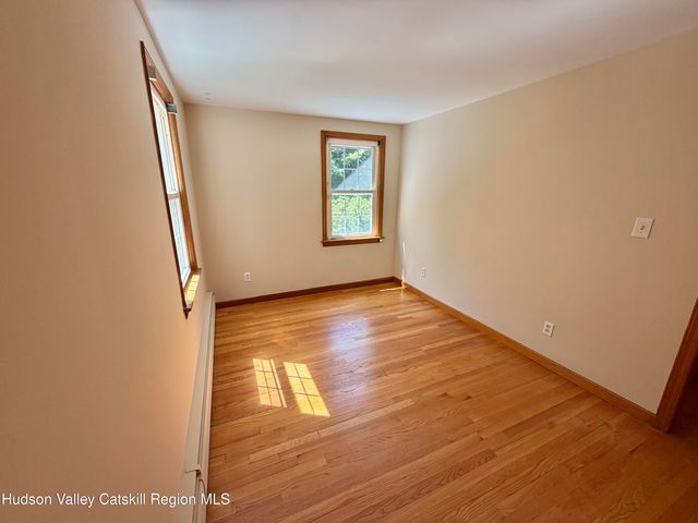 191 N Putt Corners Road, Wallkill, NY 12589