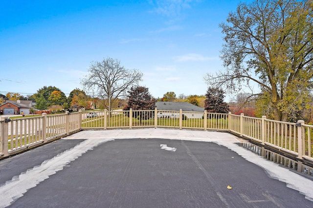 3608 Menasha AVENUE, Manitowoc, WI 54220