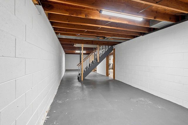 3608 Menasha AVENUE, Manitowoc, WI 54220