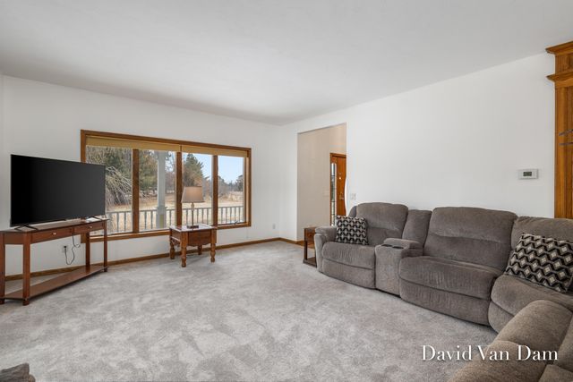 6675 Riverside Lane, Middleville, MI 49333