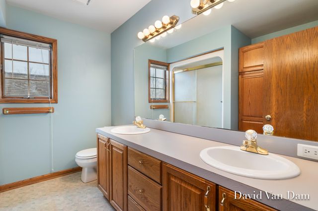 6675 Riverside Lane, Middleville, MI 49333