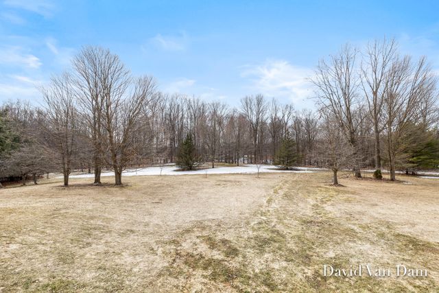 6675 Riverside Lane, Middleville, MI 49333