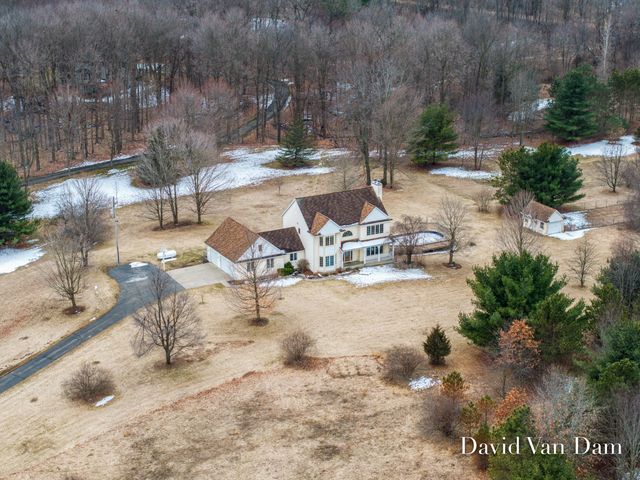 6675 Riverside Lane, Middleville, MI 49333