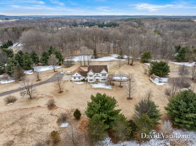 6675 Riverside Lane, Middleville, MI 49333