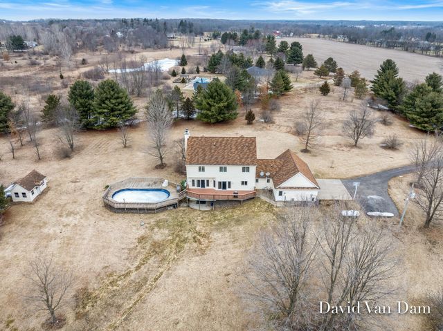 6675 Riverside Lane, Middleville, MI 49333