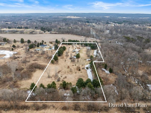 6675 Riverside Lane, Middleville, MI 49333