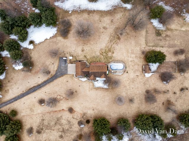 6675 Riverside Lane, Middleville, MI 49333