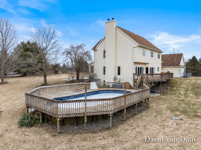 6675 Riverside Lane, Middleville, MI 49333