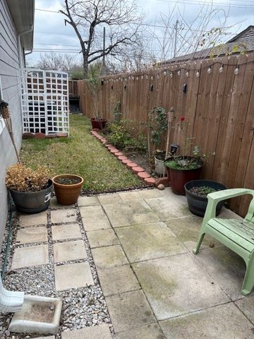 2727 Foreman Street, Dallas, TX 75210