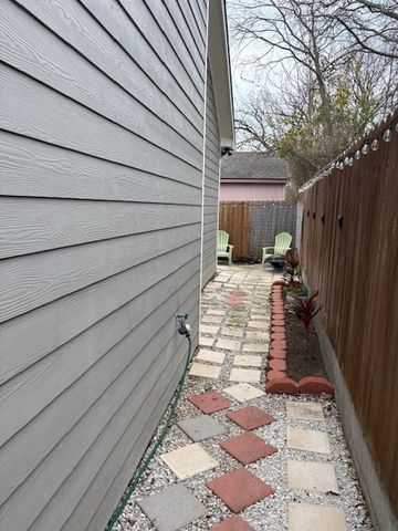 2727 Foreman Street, Dallas, TX 75210