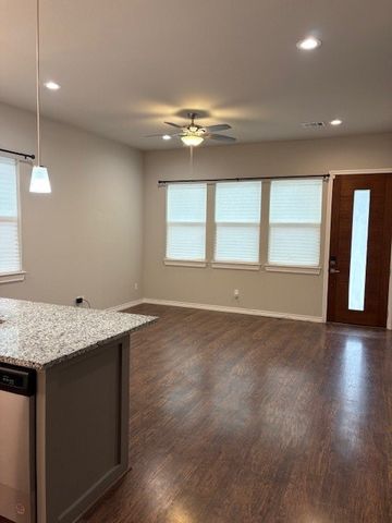 2727 Foreman Street, Dallas, TX 75210