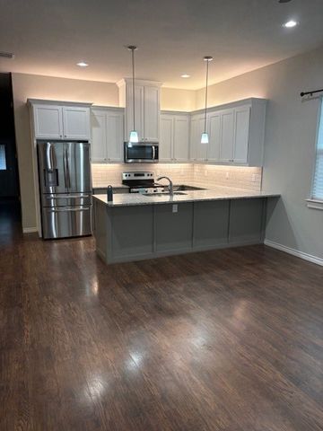 2727 Foreman Street, Dallas, TX 75210