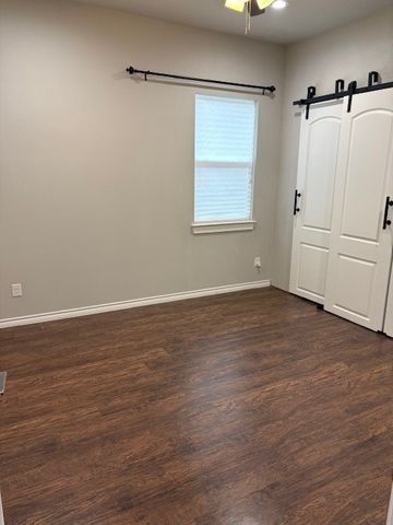 2727 Foreman Street, Dallas, TX 75210