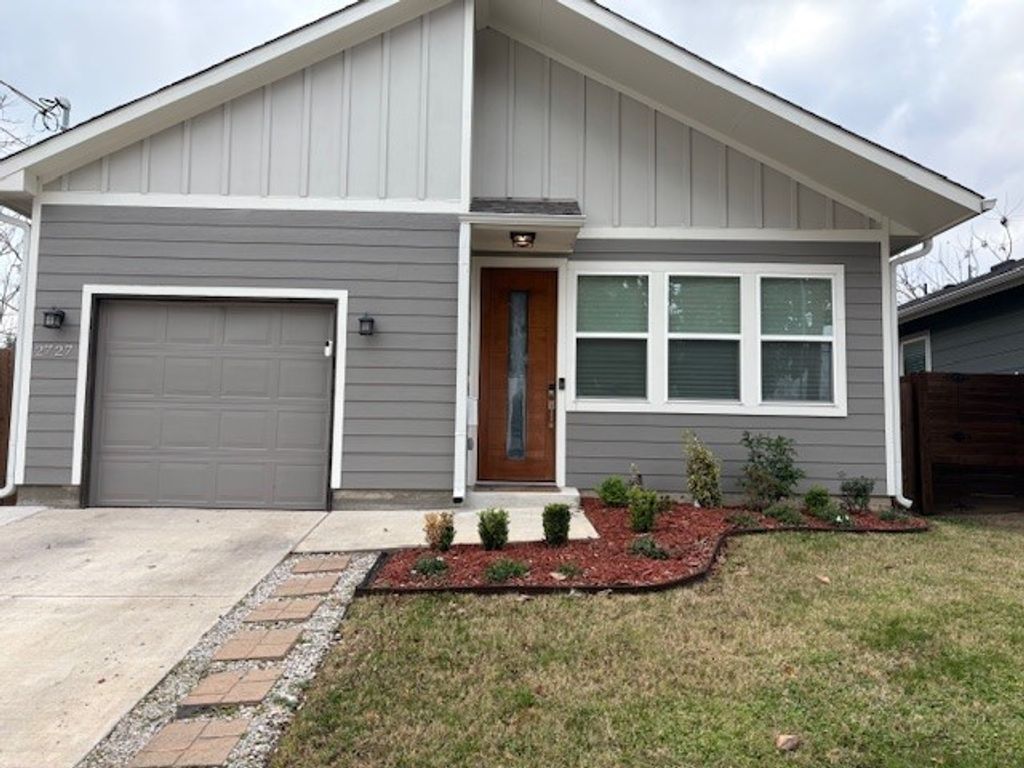 2727 Foreman Street, Dallas, TX 75210