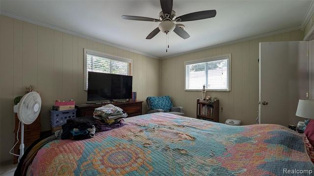 6085 Westdale Drive, Grand Blanc, MI 48439