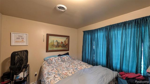 6085 Westdale Drive, Grand Blanc, MI 48439