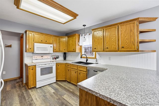 4901 Big Bass Drive, Hudsonville, MI 49426