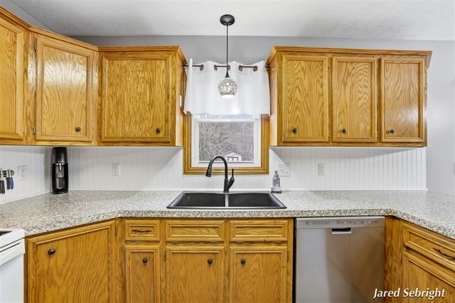 4901 Big Bass Drive, Hudsonville, MI 49426